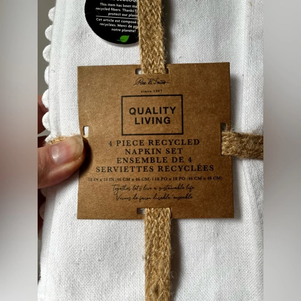 Quality Living White Lace Trim Napkins set of 4